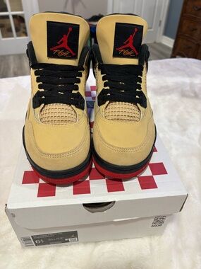 Jordan Air Jordan 4 Retro GS in Sesame, Fire Red & Black